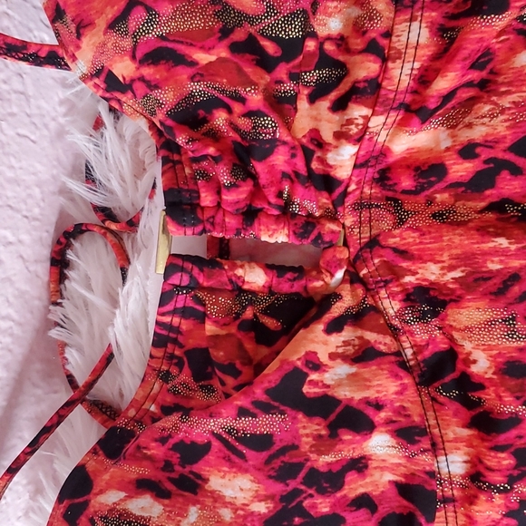 Jaclyn Smith Swim Top - Picture 2 of 4